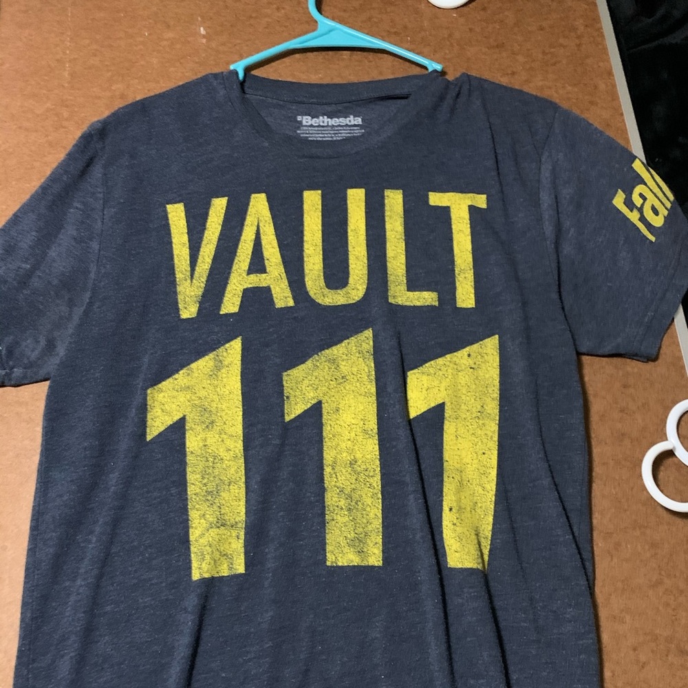 Fallout 4 shirt